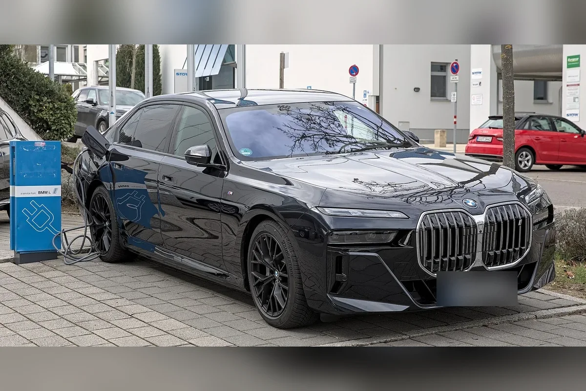BMW i7, фото 3
