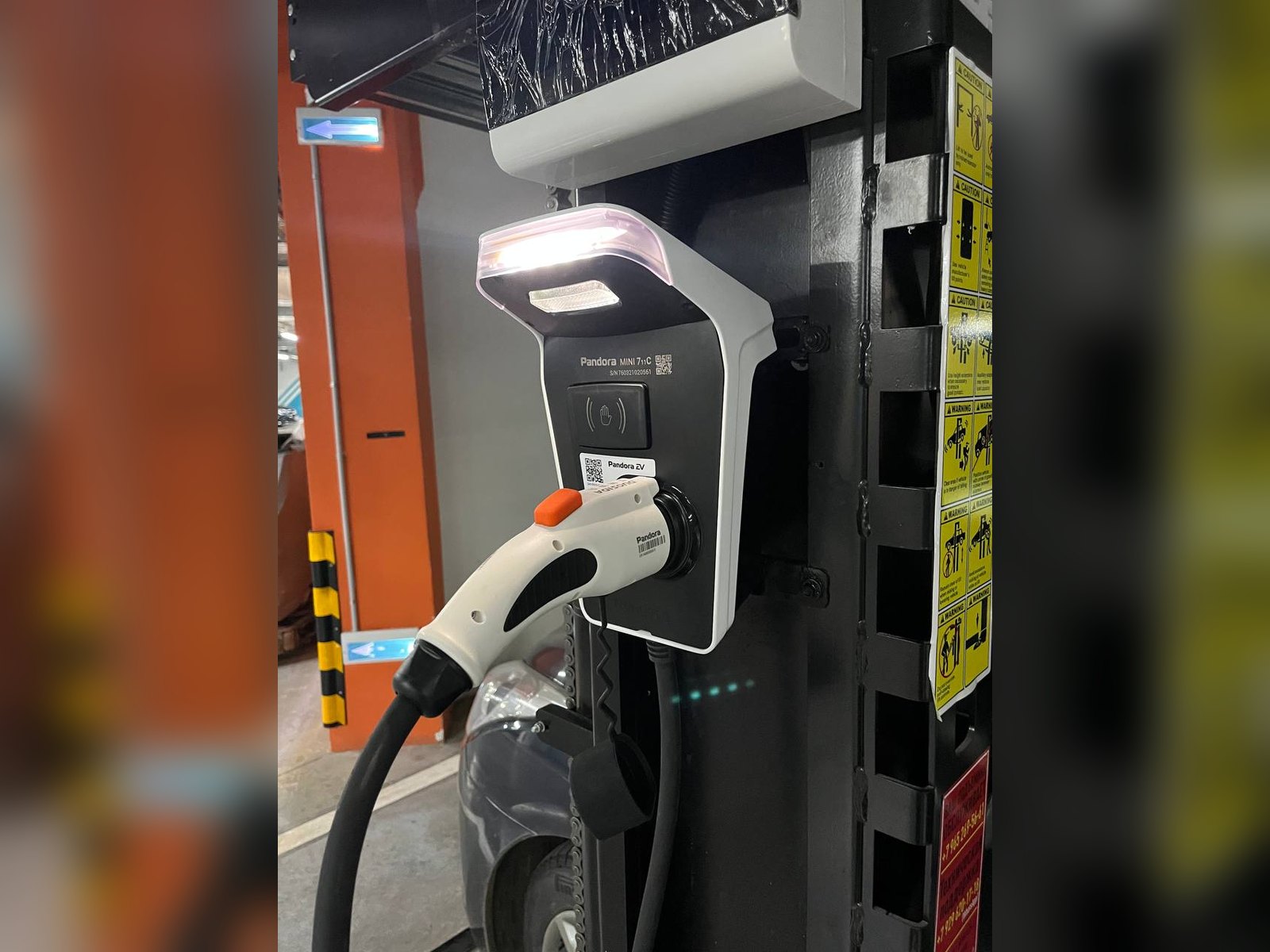 Pandora MINI 711С GB/T на колонне подземного паркинга